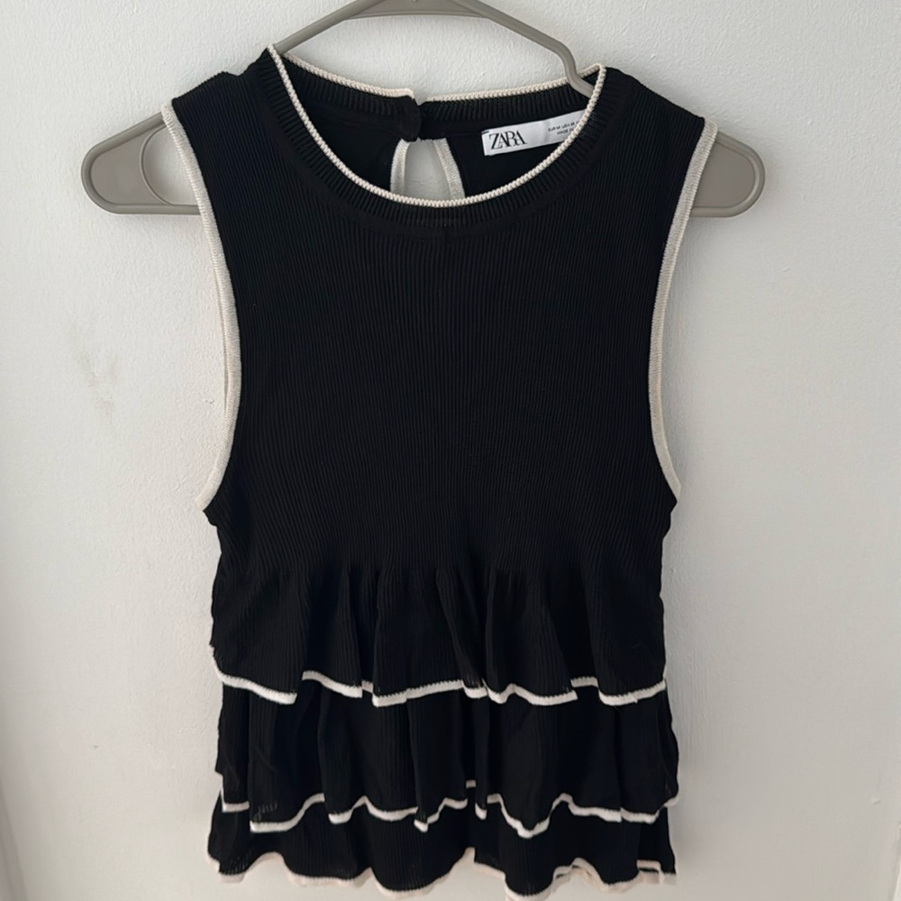 Zara Women's Ruffled Top